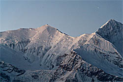 Mountains near Thorung La - Annapurna Circuit